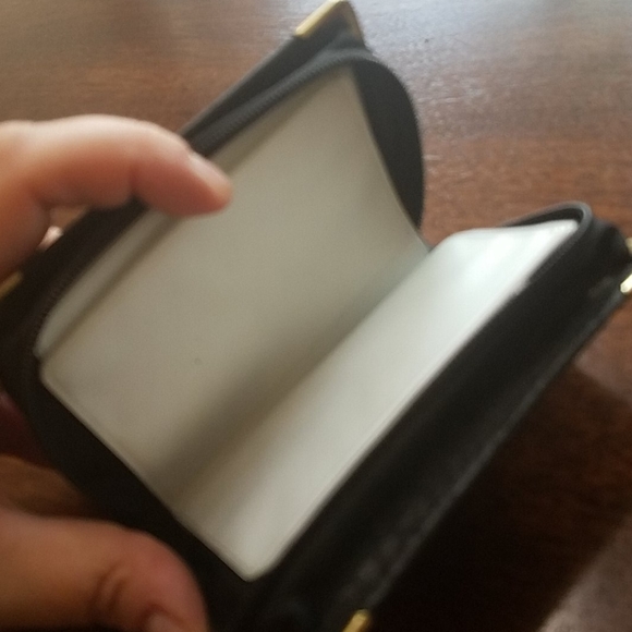 Like New! Black Wallet w Zipper Enclosure - Picture 6 of 10